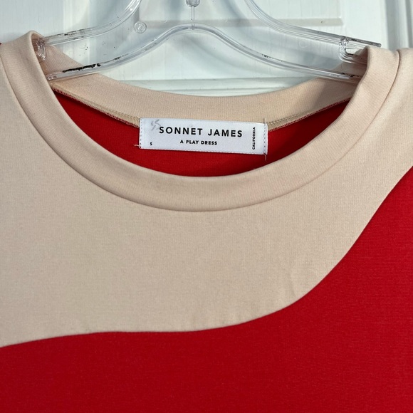 SOLD SONNET JAMES Red & Beige Abstract Swirl Short Sleeve Midi Play Dress Size S - Picture 7 of 16